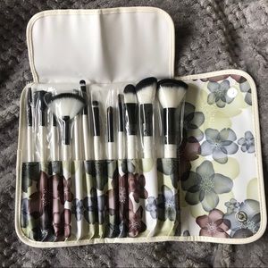 NEW 12 Piece Brush Set